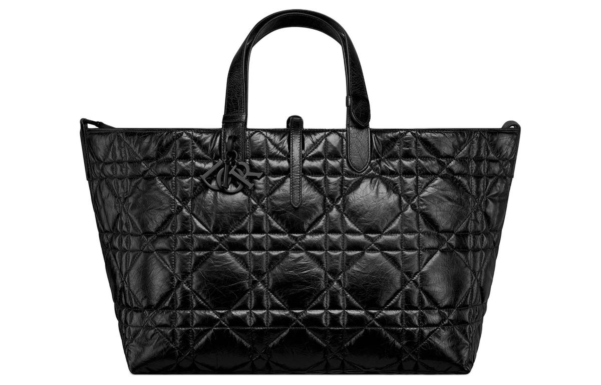 https://d2cva83hdk3bwc.cloudfront.net/M2820SNIO-M900-dior-cow-leather-tote-bag-shopping-bag-handbag-shoulder-bag-large-size-women-s-black-1.jpg
