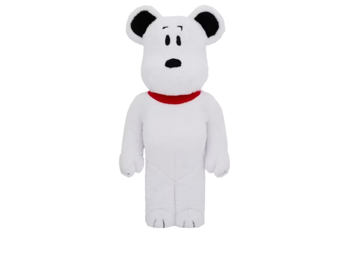 https://d2cva83hdk3bwc.cloudfront.net/MT-FGCBSCV1X4MK-bearbrick-snoopy-costume-ver-1000-1.jpg