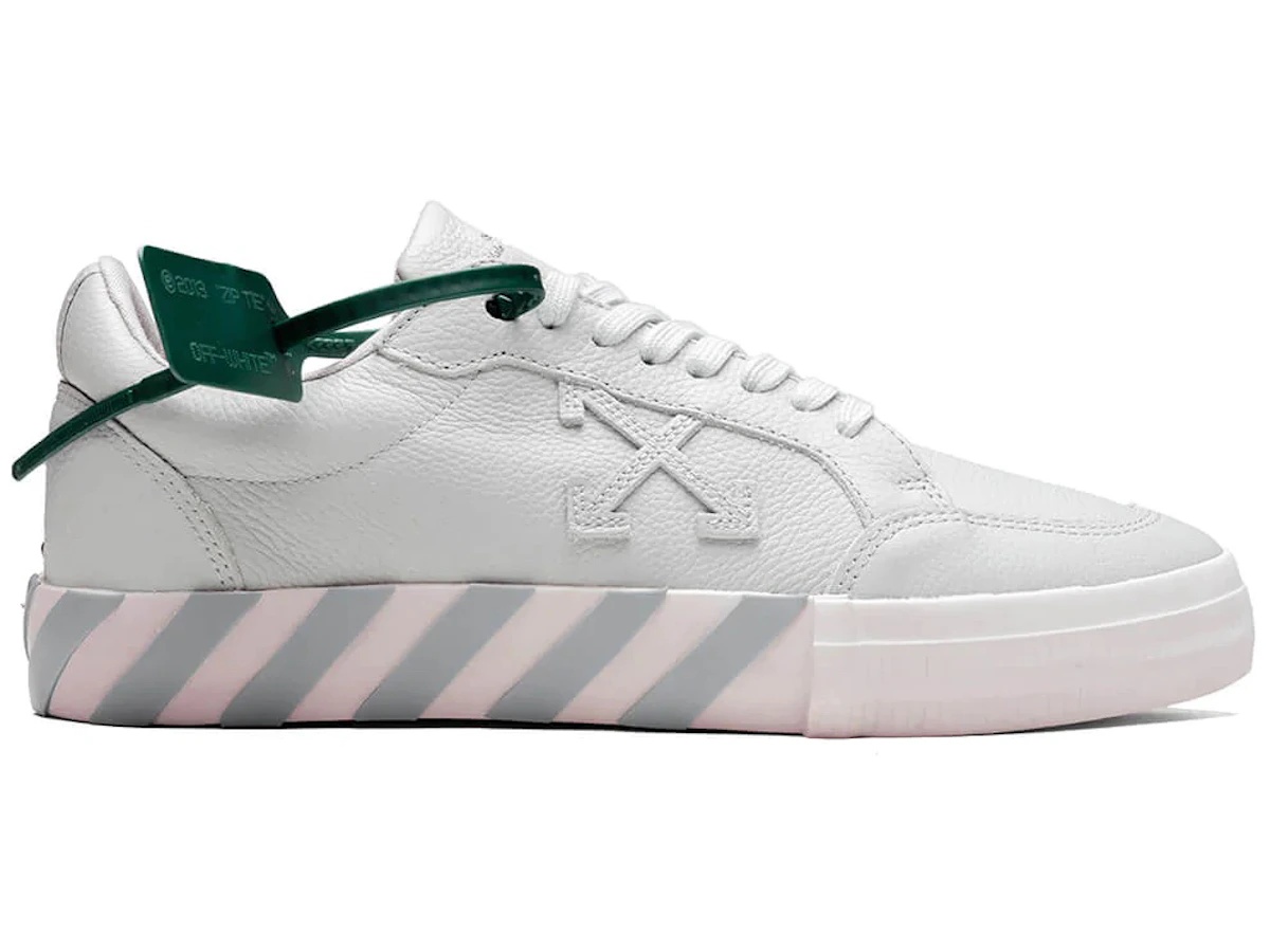 https://d2cva83hdk3bwc.cloudfront.net/OMIA085C99LEA0010606-off-white-low-vulcanized-calf-leather-medium-grey-1.jpg