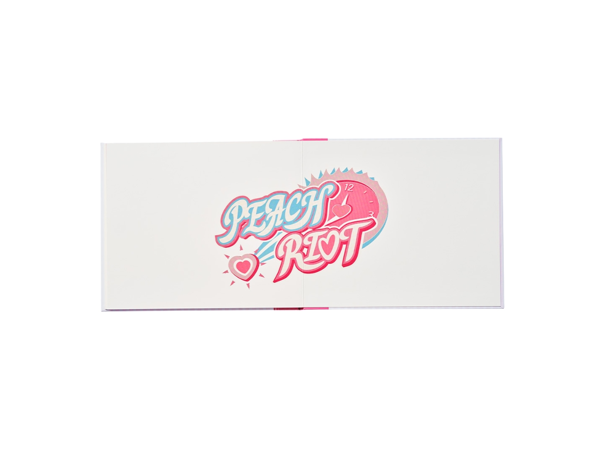 https://d2cva83hdk3bwc.cloudfront.net/PM-SNAPMPRRHSNQMQC-pop-mart-peach-riot-rush-hour-series-notebook-3.jpg