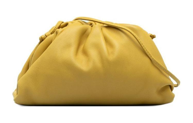 https://d2cva83hdk3bwc.cloudfront.net/PQR449B410SZPC1W-bottega-veneta-pre-owned-2012-2023-the-mini-pouch-bag-1.jpg
