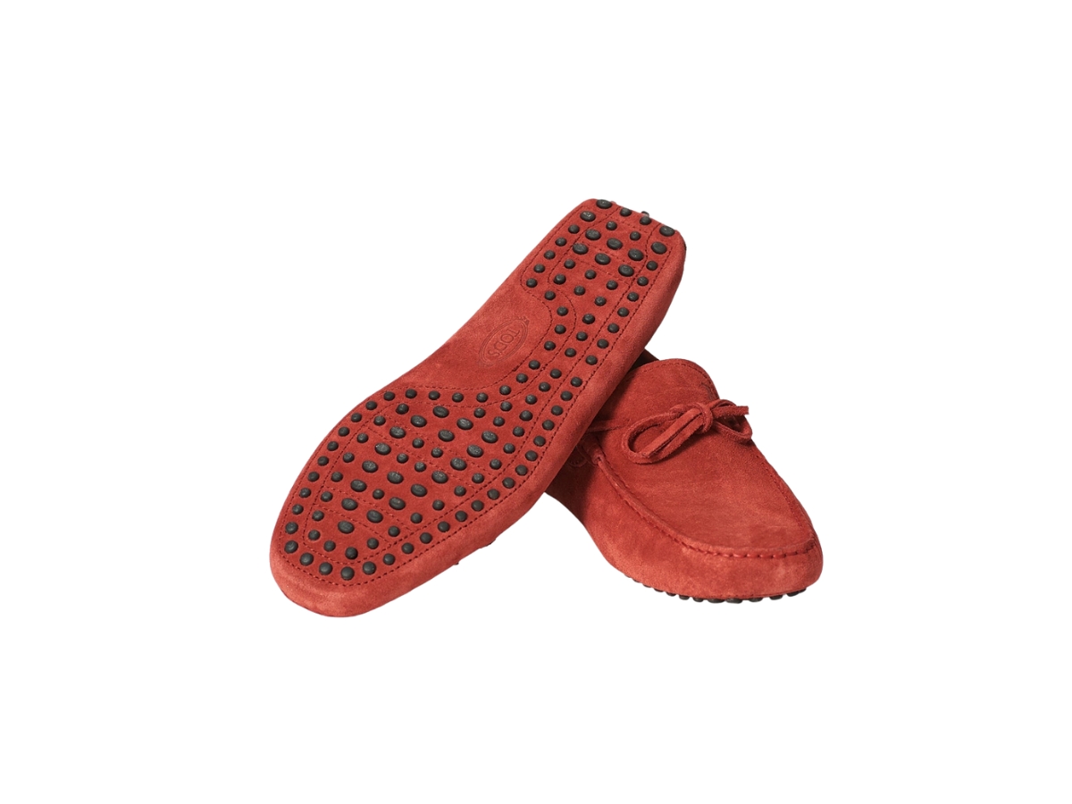 https://d2cva83hdk3bwc.cloudfront.net/TODS-FLSTSLGCRXUPG-tod-s-laccetto-gommino-carshoe-red-2.jpg