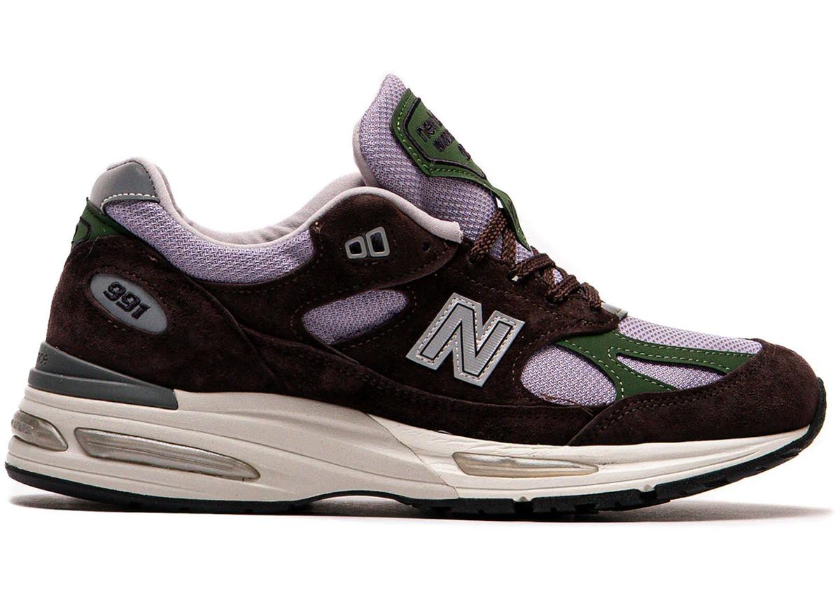 https://d2cva83hdk3bwc.cloudfront.net/U991BP2-new-balance-991v2-miuk-essentially-offbeat-pack-brown-1.jpg