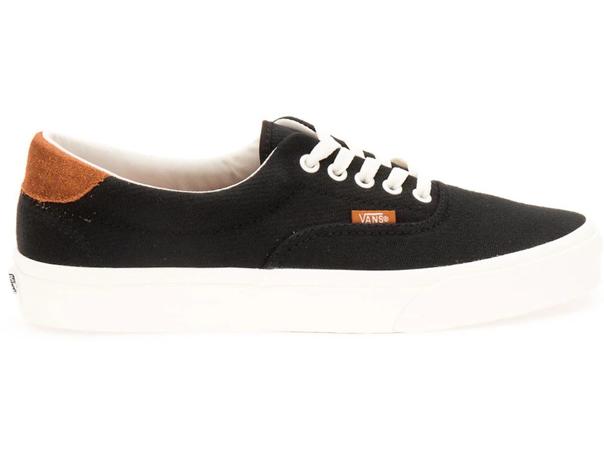 https://d2cva83hdk3bwc.cloudfront.net/VN0A38FSX2Y-vans-era-59-flannel-black-1.jpg