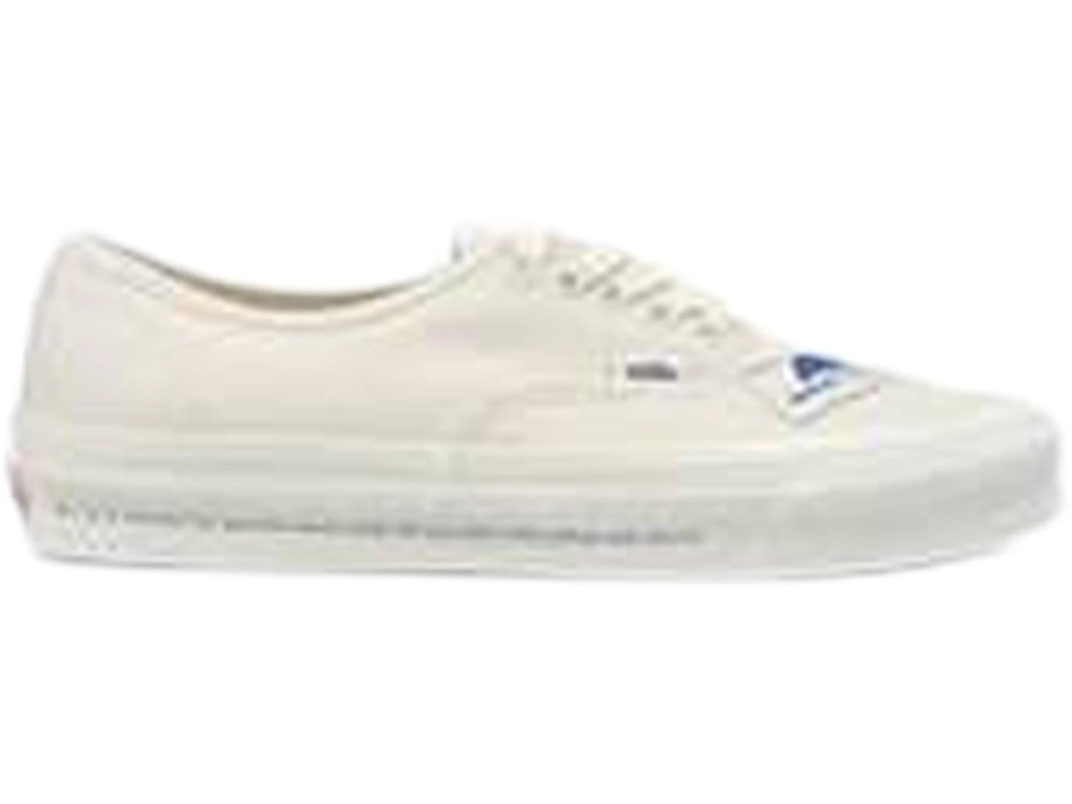 https://d2cva83hdk3bwc.cloudfront.net/VN0A4BV9BCC-vans-ua-og-authentic-lx-ttswtrs-white-royal-1.jpg