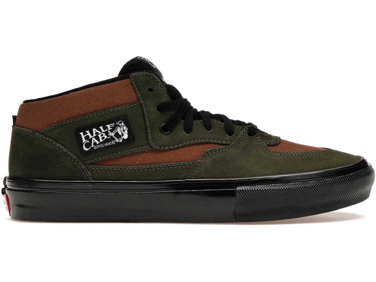https://d2cva83hdk3bwc.cloudfront.net/VN0A5FCD89J-vans-half-cab-beef-and-broccoli-1.jpg
