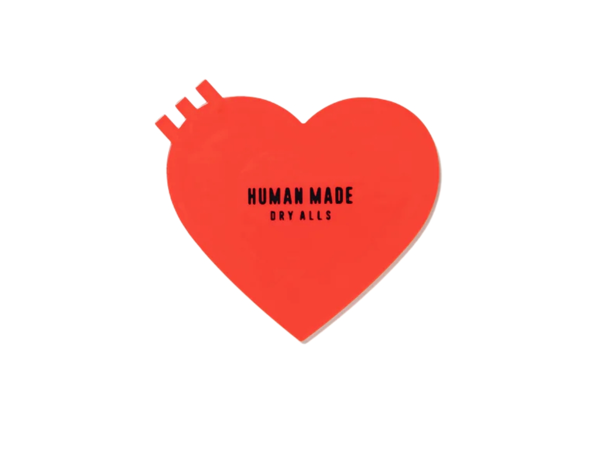 https://d2cva83hdk3bwc.cloudfront.net/XX29GD005-human-made-human-made-keiko-sootome-heart-rubber-coaster-red-2.jpg