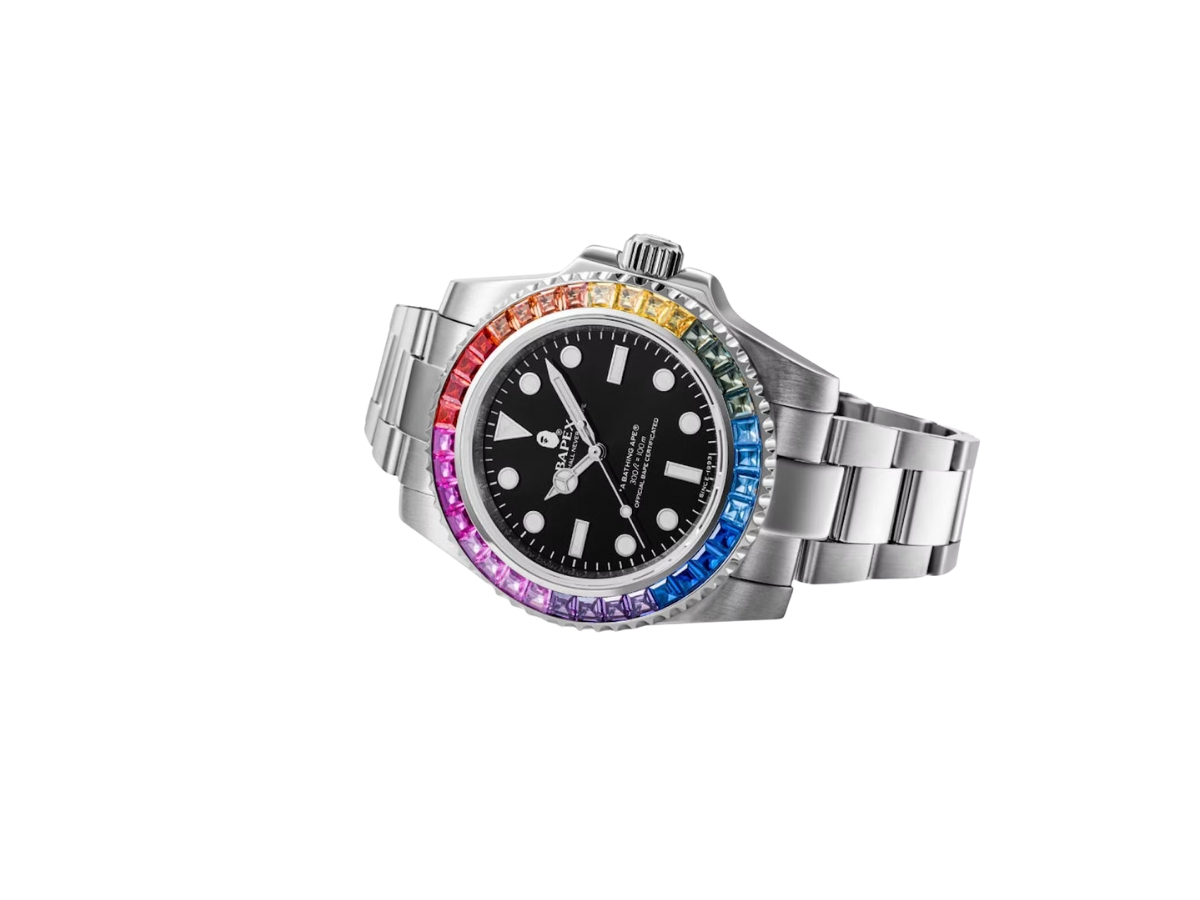 https://d2cva83hdk3bwc.cloudfront.net/a-bathing-ape-type-1-bapex-crystal-stone-watch-silver-2.jpg