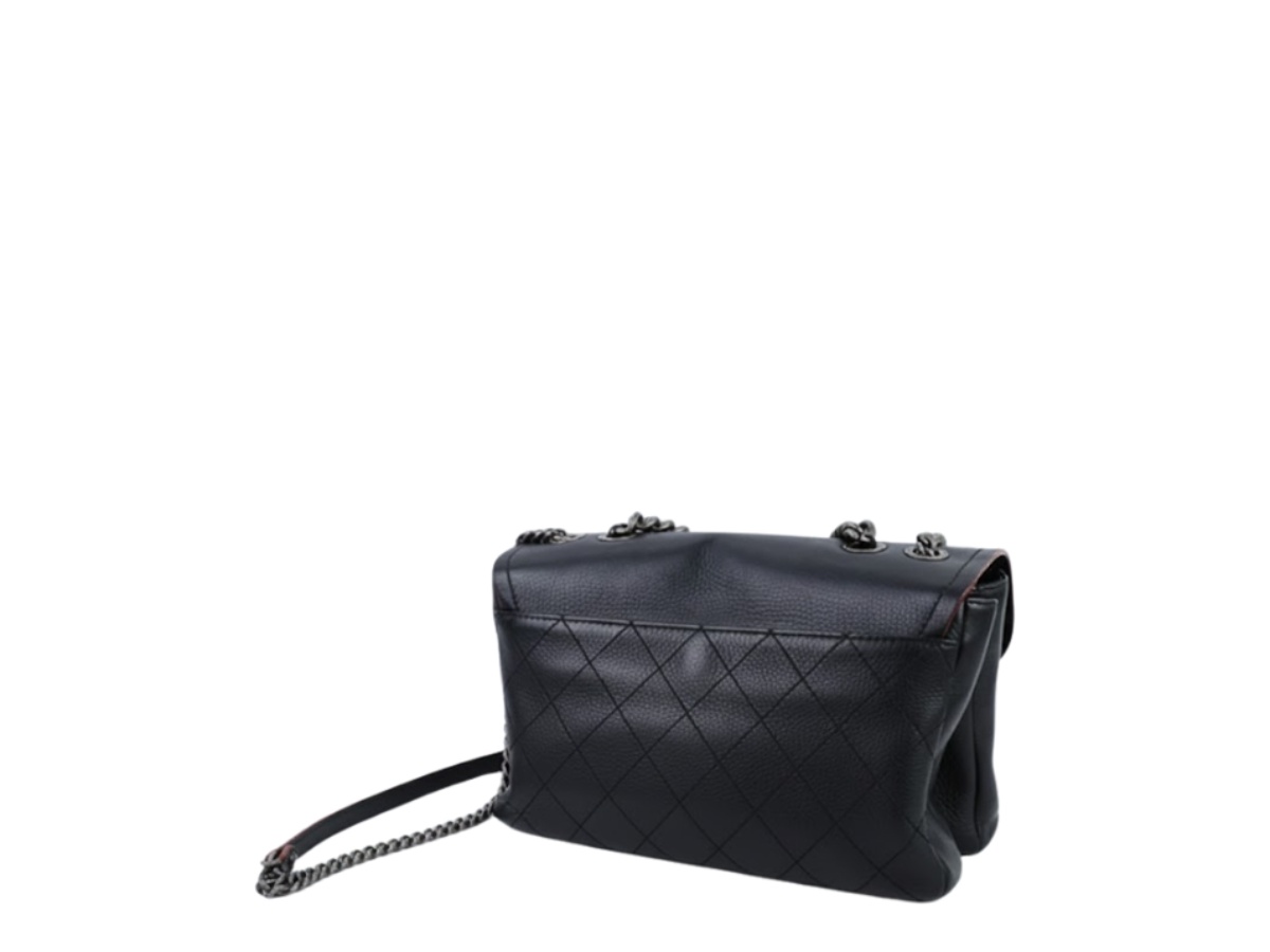 https://d2cva83hdk3bwc.cloudfront.net/a57218y8224694305-chanel-paris-greece-flapbag-black-2.jpg