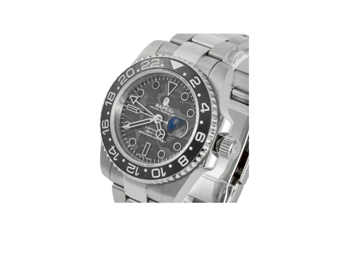 https://d2cva83hdk3bwc.cloudfront.net/aape-wtaabat2bcw-a-bathing-ape-type-2-bapex-camo-watch-2.jpg