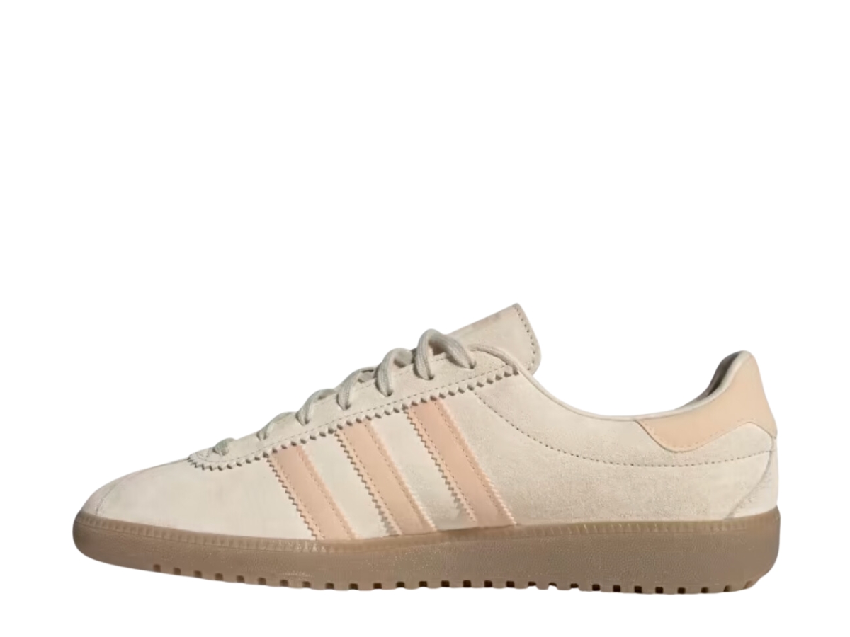 https://d2cva83hdk3bwc.cloudfront.net/adidas-bermuda-wonder-white-2.jpg