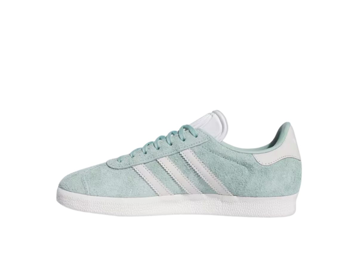 https://d2cva83hdk3bwc.cloudfront.net/adidas-gazelle-hazy-green-off-white-cloud-white-w-2.jpg