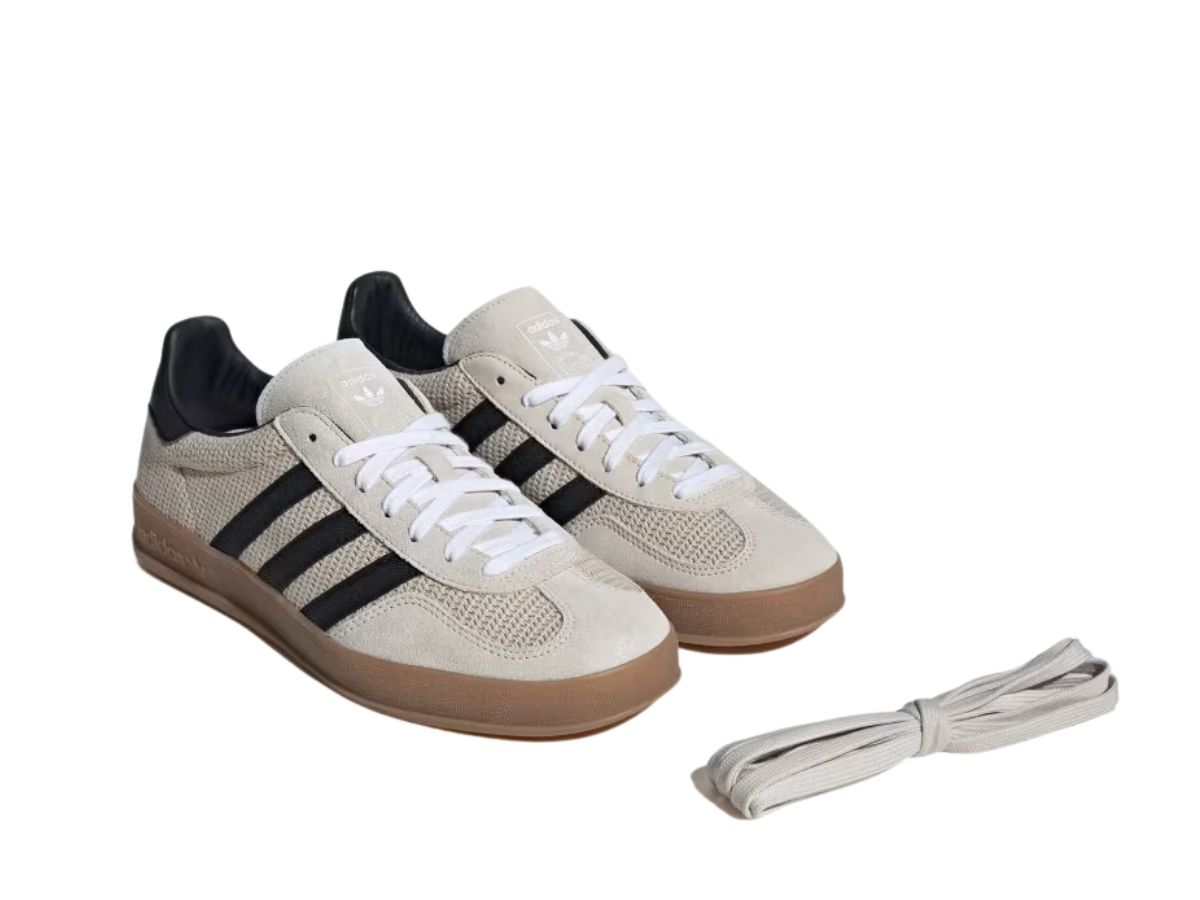 https://d2cva83hdk3bwc.cloudfront.net/adidas-gazelle-indoor-aluminum-core-black-7.jpg
