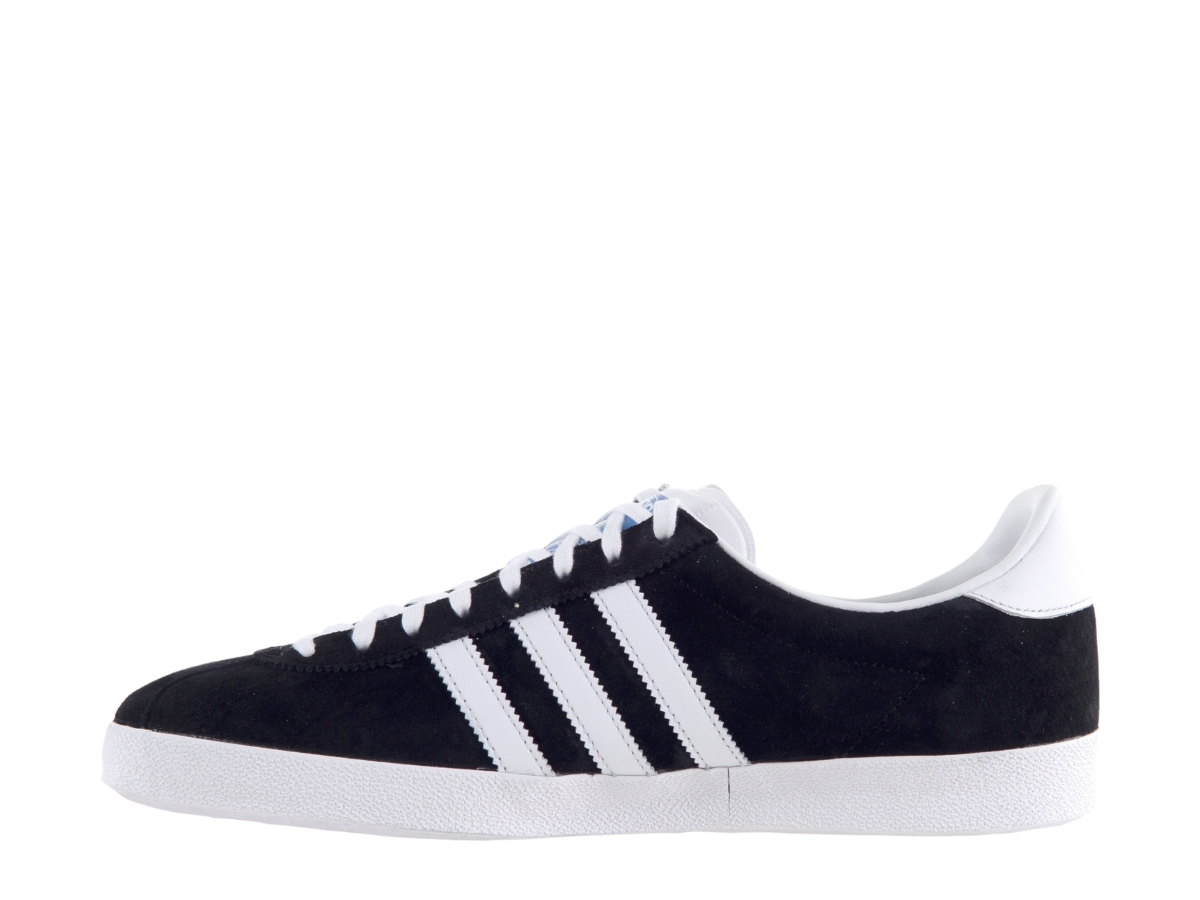 https://d2cva83hdk3bwc.cloudfront.net/adidas-gazelle-og-black-white-2.jpg