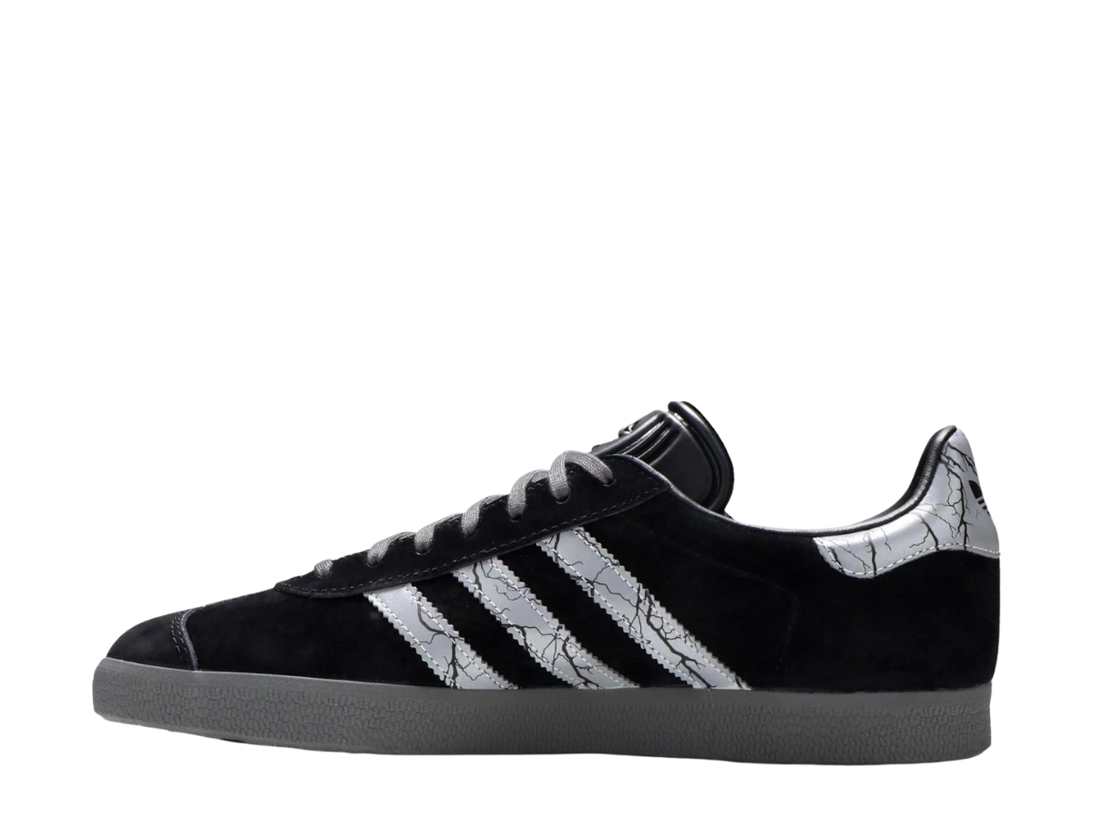 https://d2cva83hdk3bwc.cloudfront.net/adidas-gazelle-star-wars-the-mandalorian-darksaber-2.jpg