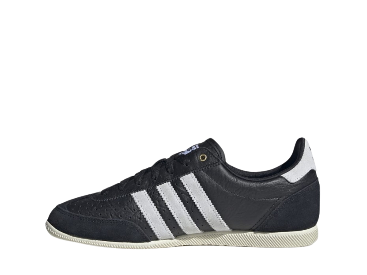 https://d2cva83hdk3bwc.cloudfront.net/adidas-japan-core-black-w-2.jpg