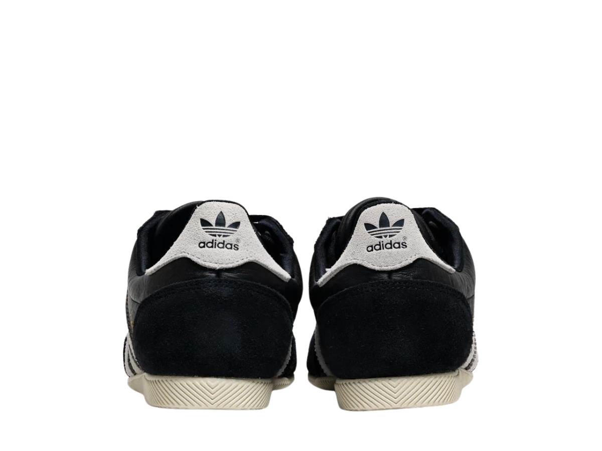 https://d2cva83hdk3bwc.cloudfront.net/adidas-japan-core-black-w-6.jpg