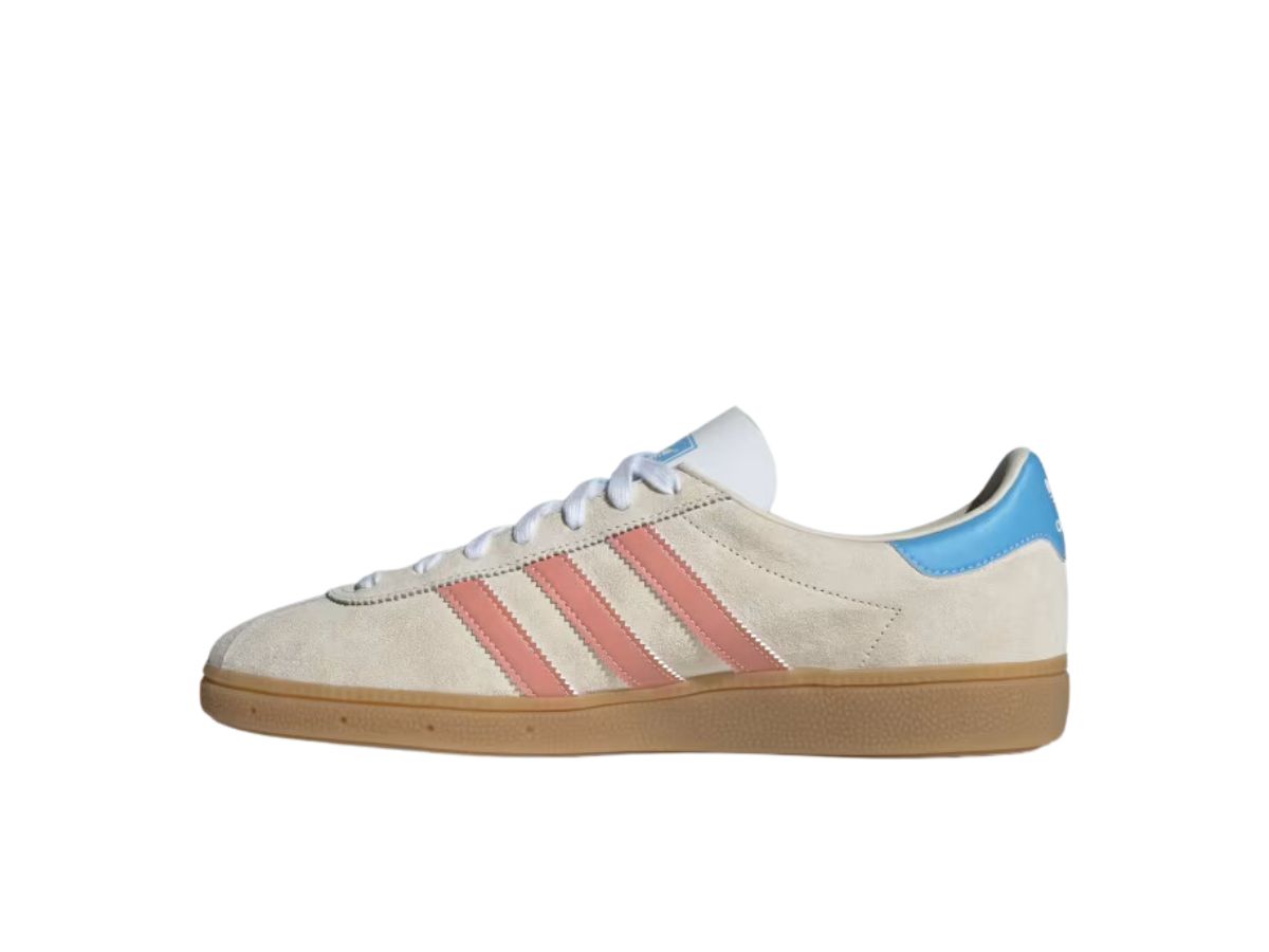 https://d2cva83hdk3bwc.cloudfront.net/adidas-munchen-24-wonder-clay-semi-blue-burst-2.jpg