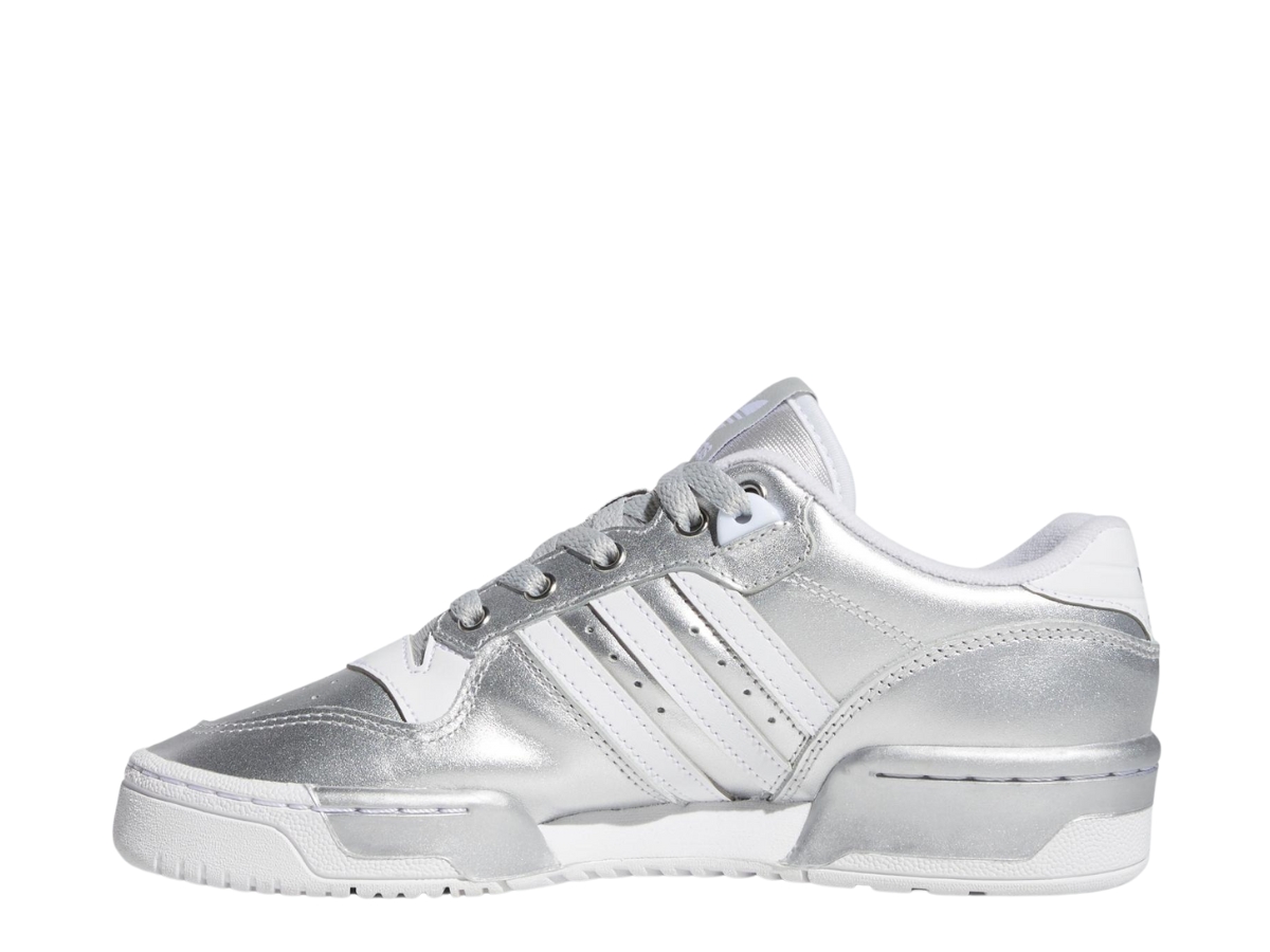 https://d2cva83hdk3bwc.cloudfront.net/adidas-rivalry-low-silver-metallic--w--2.jpg