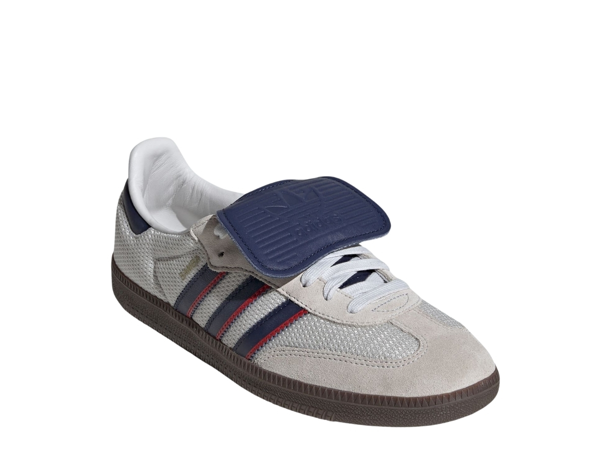 https://d2cva83hdk3bwc.cloudfront.net/adidas-samba-og-shoes-crystal-white-dark-blue-3.jpg