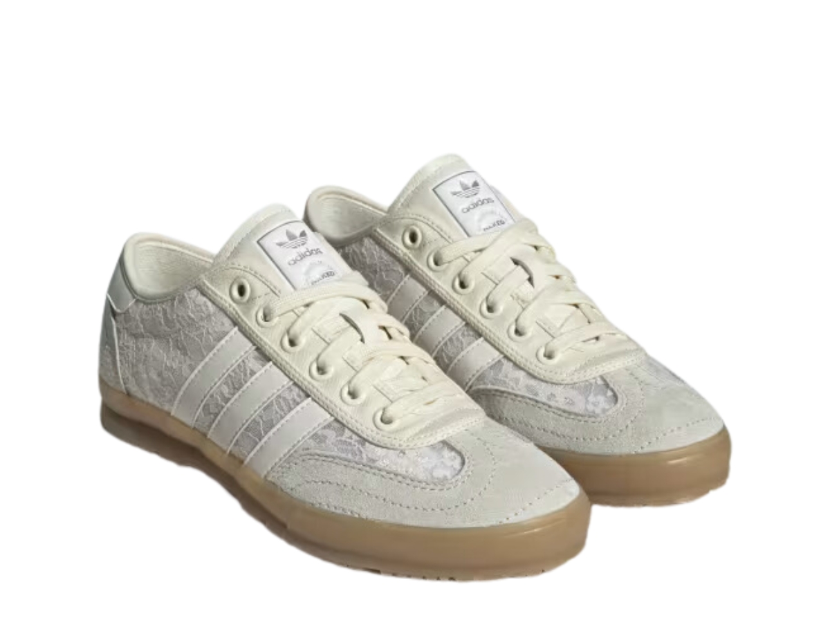 https://d2cva83hdk3bwc.cloudfront.net/adidas-tischtennis-naked-copenhagen-silvery-daisy-lace-pack-w-3.jpg