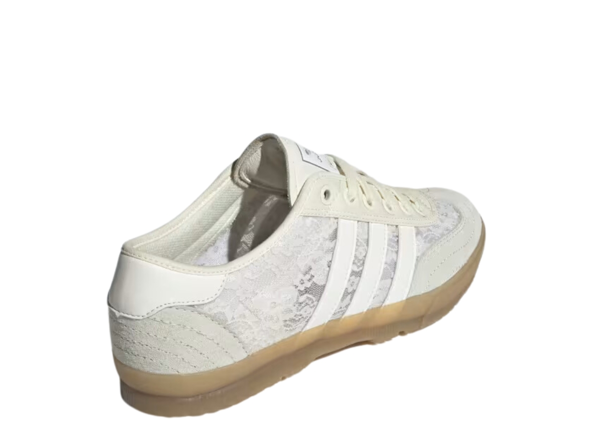 https://d2cva83hdk3bwc.cloudfront.net/adidas-tischtennis-naked-copenhagen-silvery-daisy-lace-pack-w-7.jpg