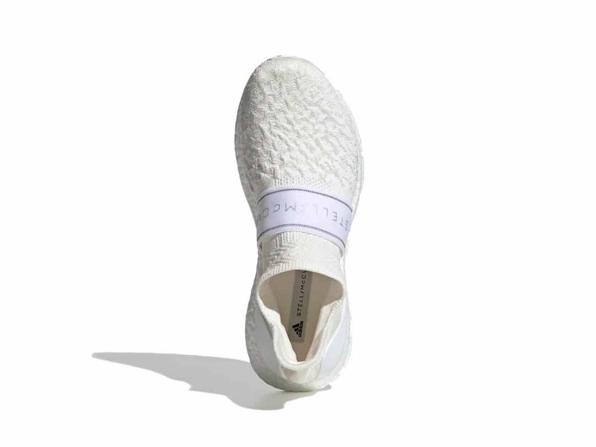 https://d2cva83hdk3bwc.cloudfront.net/adidas-ultraboost-3d-knit-non-dyed-w-3.jpg