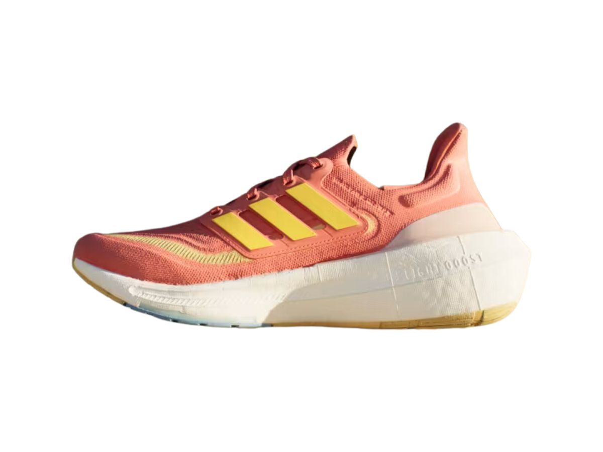 https://d2cva83hdk3bwc.cloudfront.net/adidas-ultraboost-light-blue-burst-yellow-semi-green-spark-2.jpg