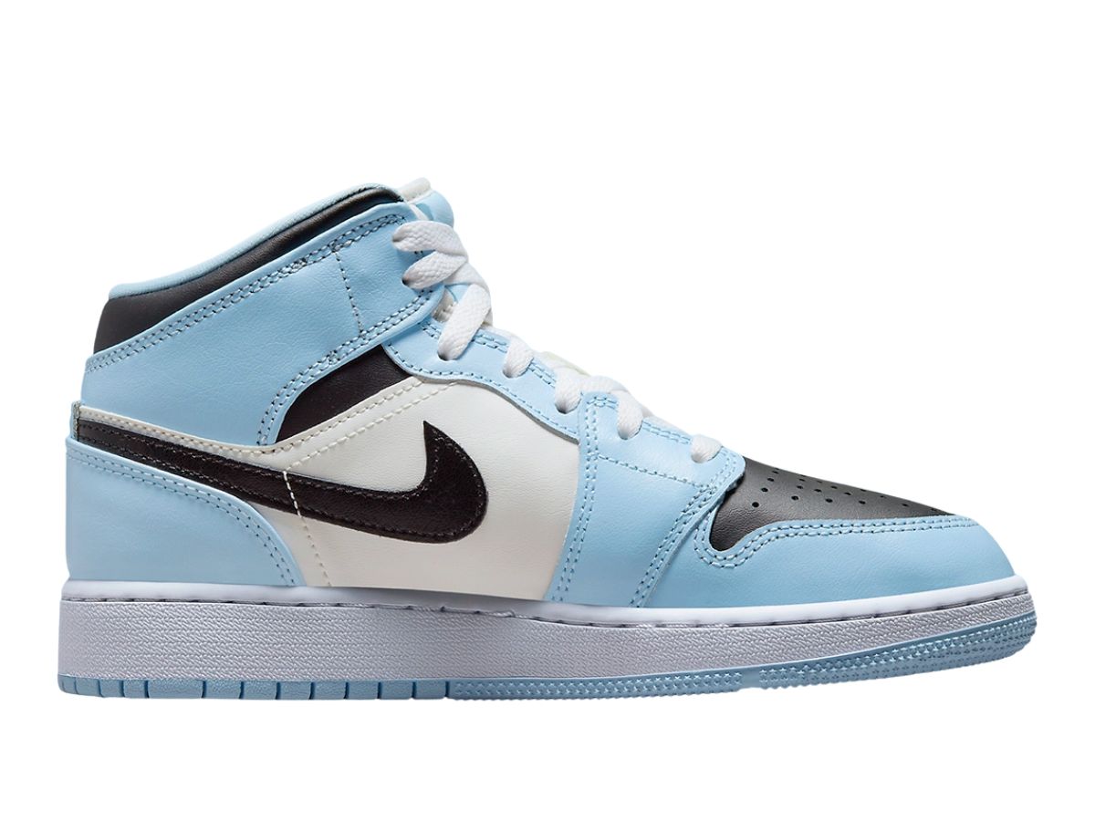 https://d2cva83hdk3bwc.cloudfront.net/air-jordan-1-mid-ice-blue--gs--1.jpg