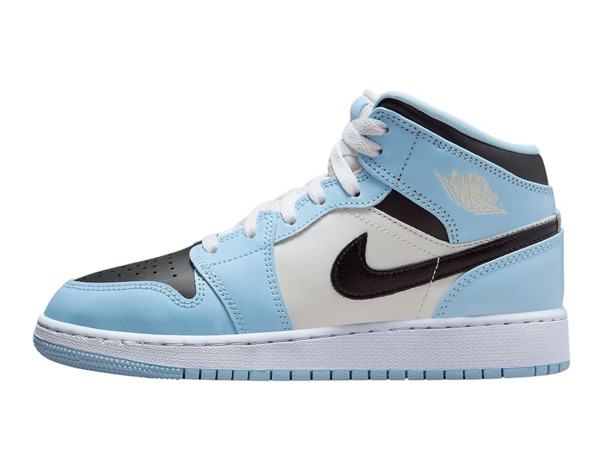 https://d2cva83hdk3bwc.cloudfront.net/air-jordan-1-mid-ice-blue--gs--2.jpg