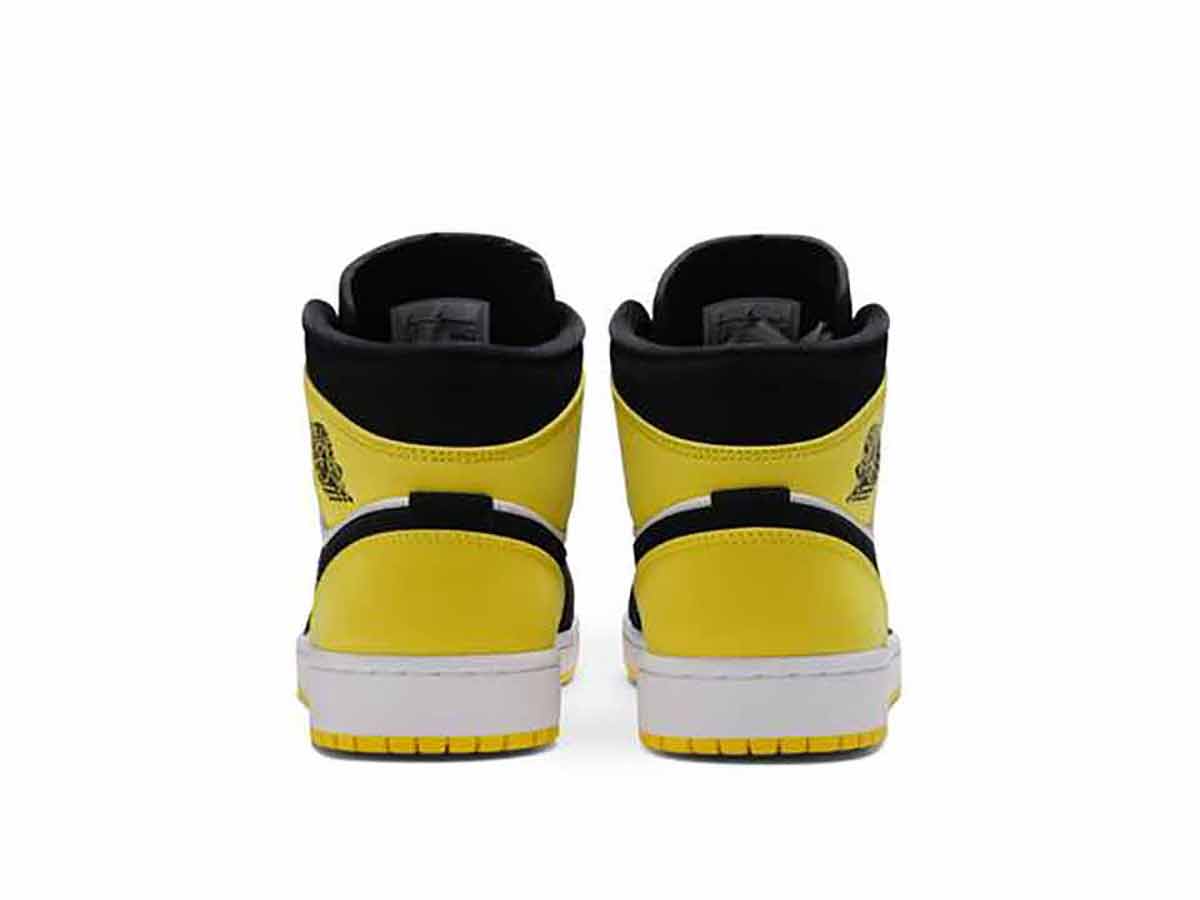 Air jordan 1 hotsell mid yellow toe black