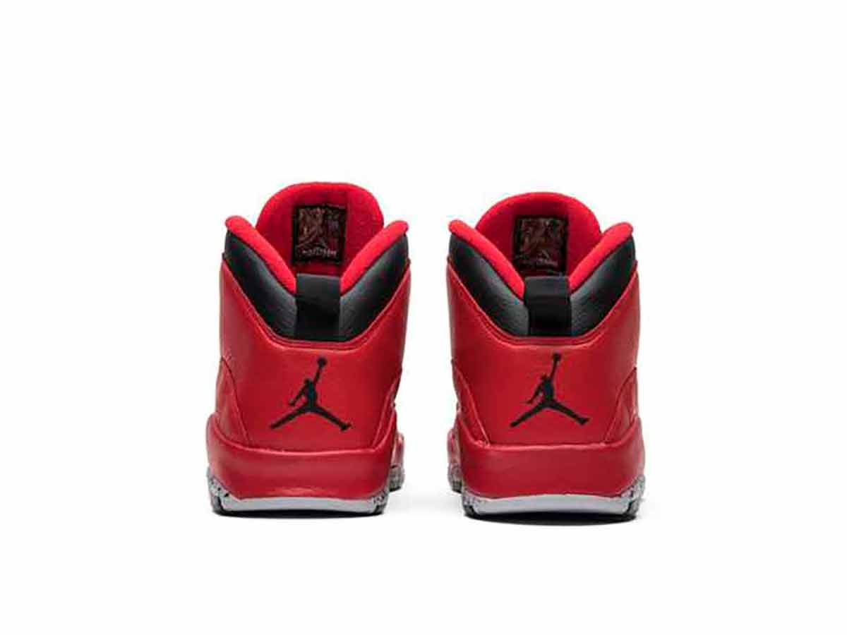 https://d2cva83hdk3bwc.cloudfront.net/air-jordan-10-retro-bulls-over-broadway-705178-601-6.jpg