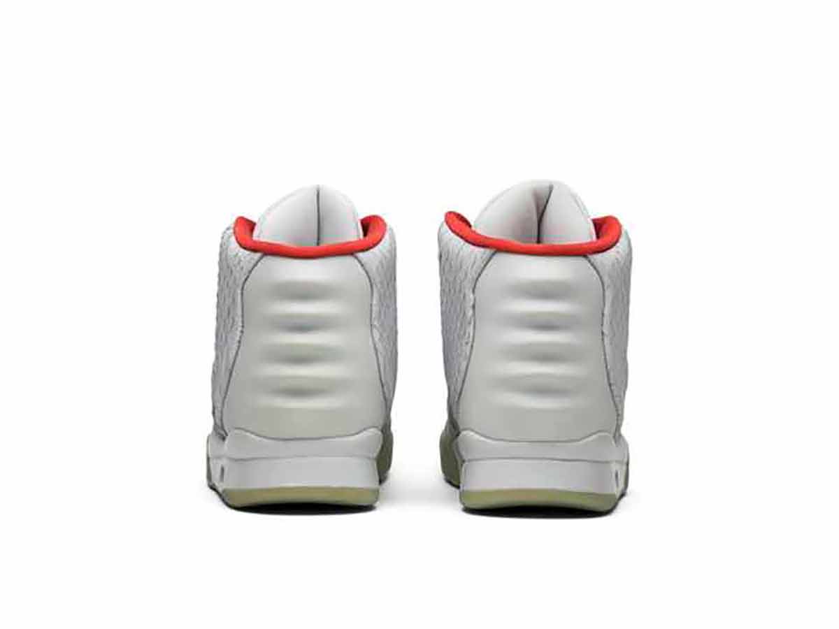 https://d2cva83hdk3bwc.cloudfront.net/air-yeezy-2-nrg-508214-010-6.jpg