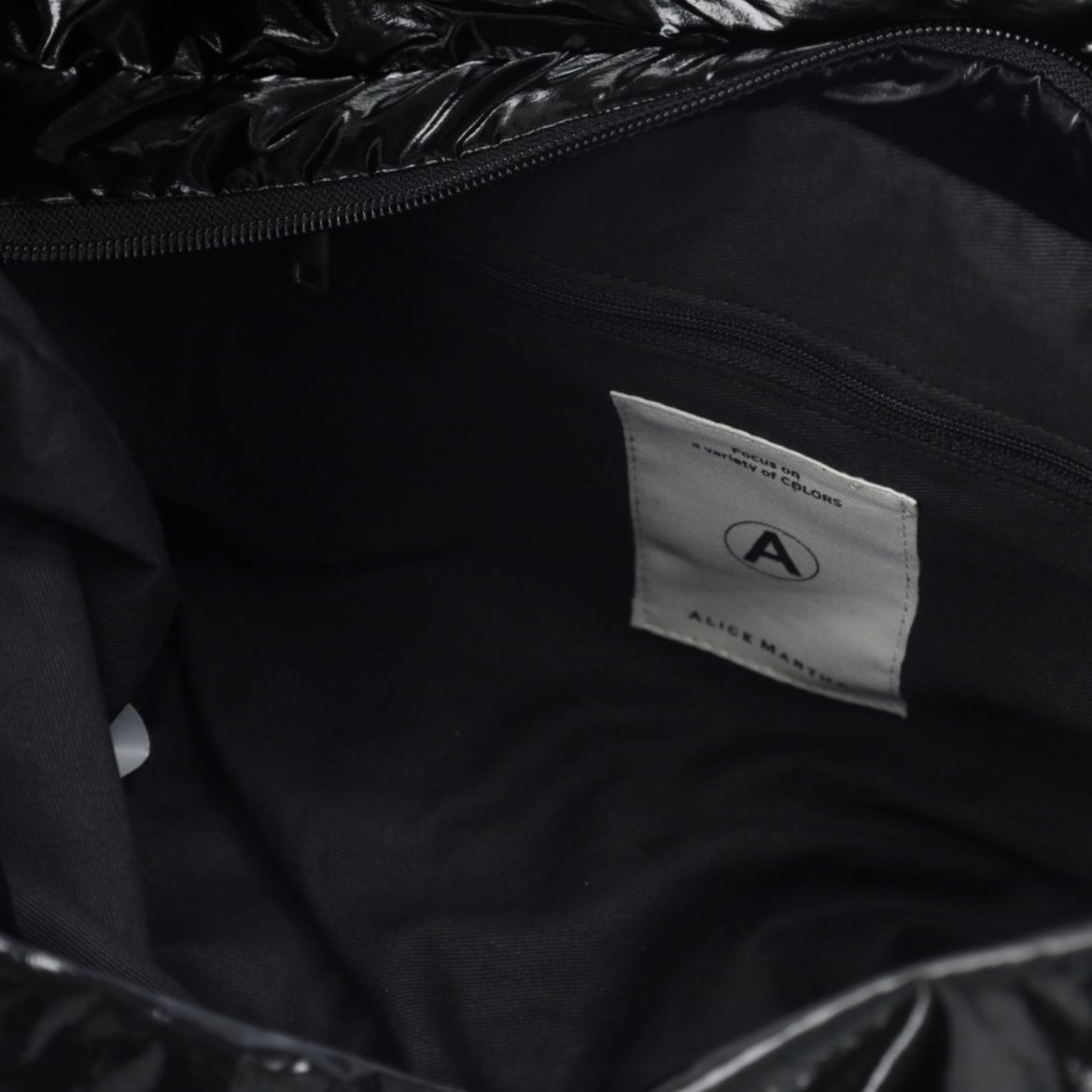 https://d2cva83hdk3bwc.cloudfront.net/alice-martha_alice-martha-nober-mini-bag--black--3.jpg