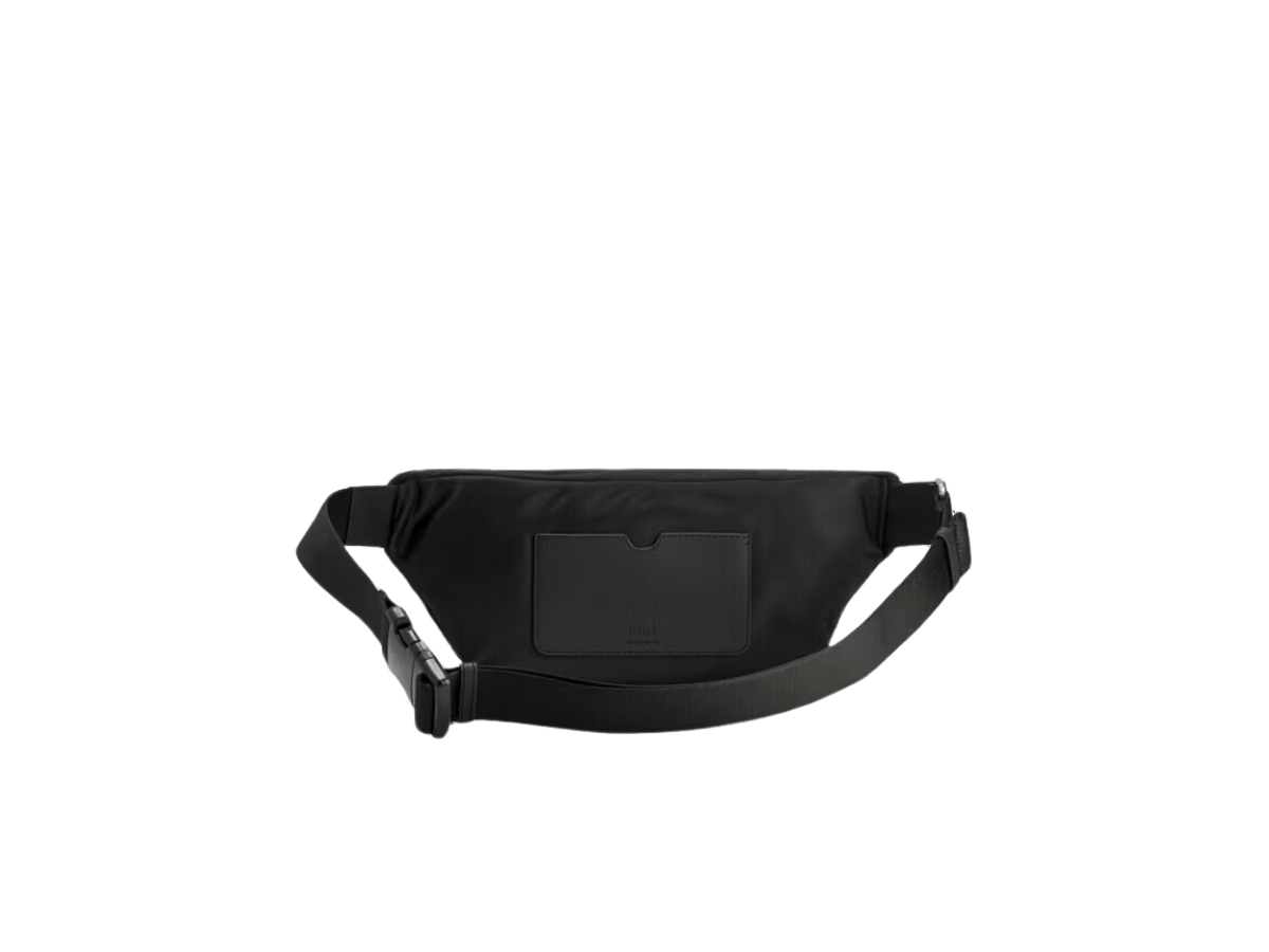 https://d2cva83hdk3bwc.cloudfront.net/ami-paris-de-coeur-bumbag-3.jpg