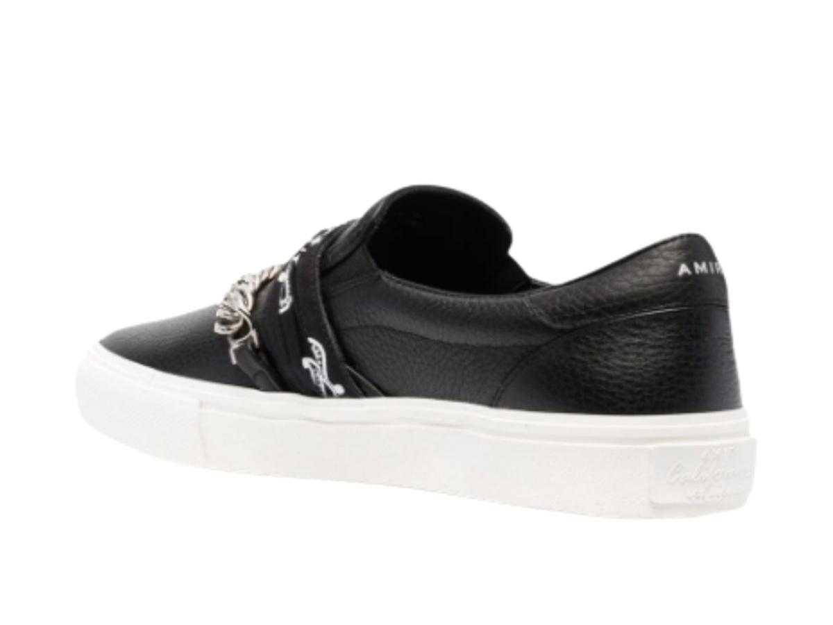 https://d2cva83hdk3bwc.cloudfront.net/amiri-snsabscdslefs-amiri-bandana-strap-chain-detail-sneakers-3.jpg