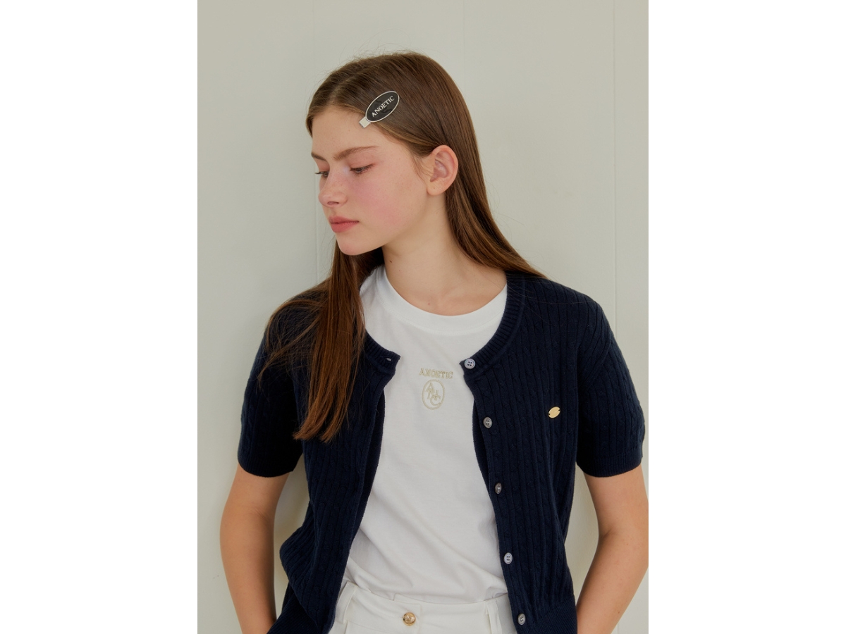 https://d2cva83hdk3bwc.cloudfront.net/anoetic-anc-logo-cable-cardigan-navy-3.jpg