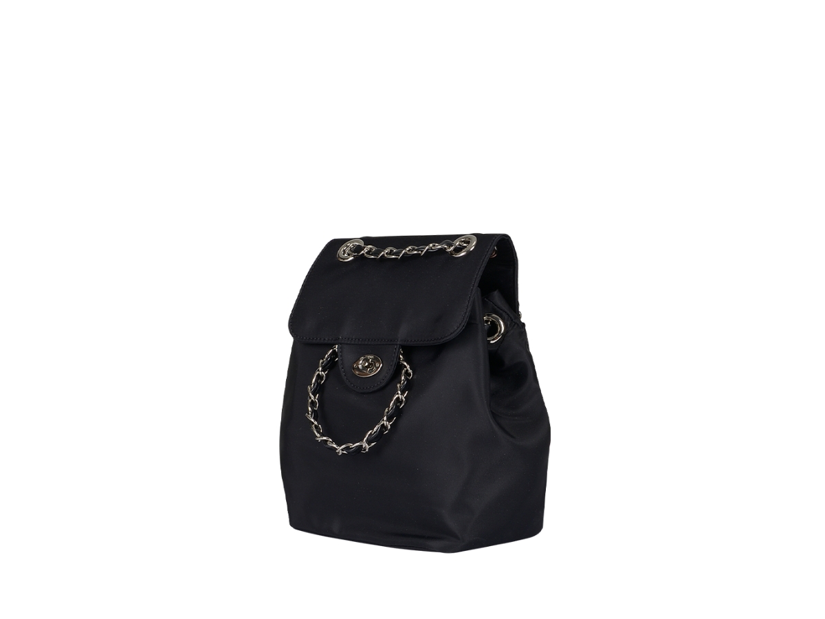 https://d2cva83hdk3bwc.cloudfront.net/anoetic-anc-nylon-classic-backpack-black-2.jpg