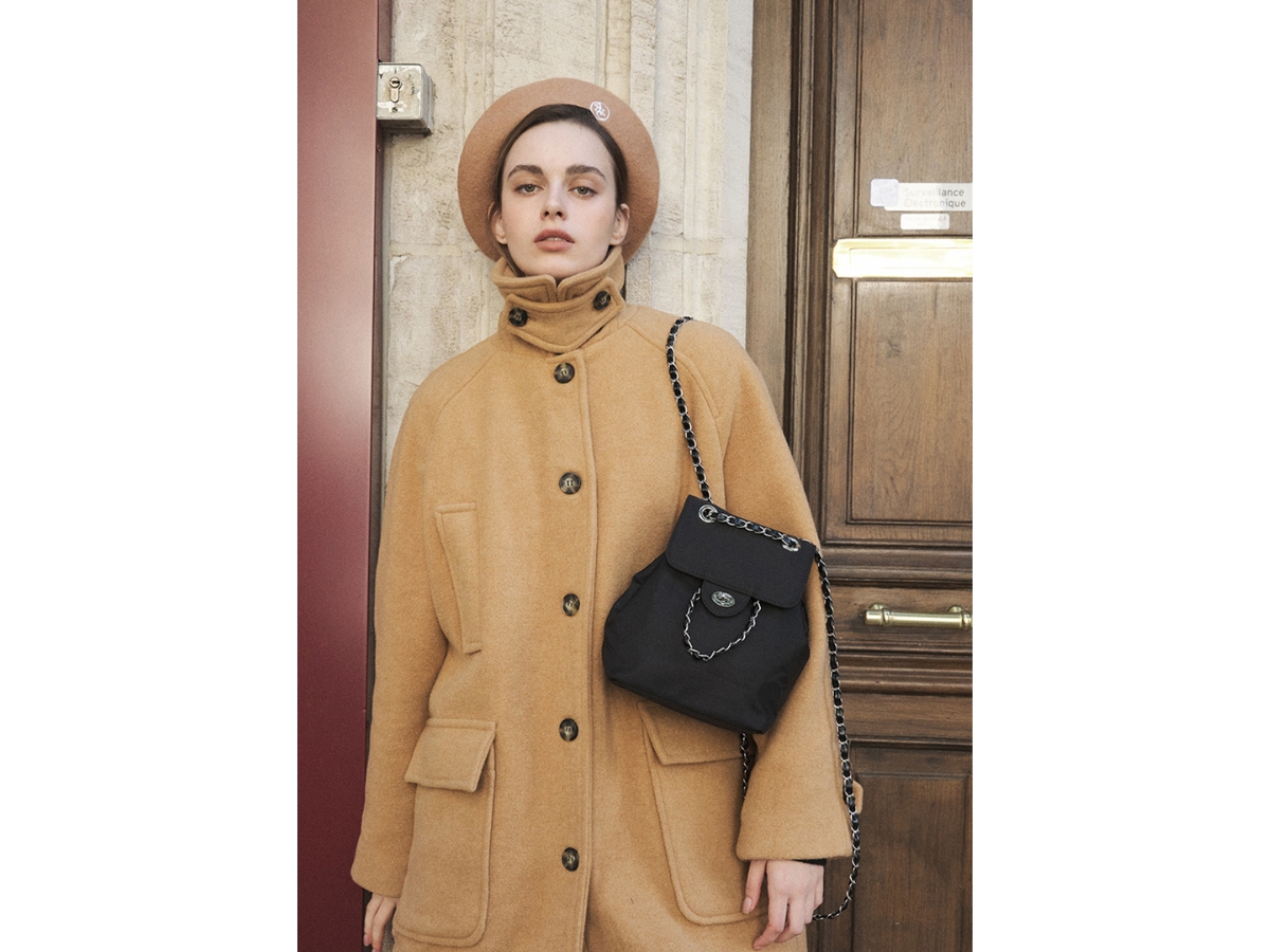 https://d2cva83hdk3bwc.cloudfront.net/anoetic-anc-nylon-classic-backpack-black-4.jpg