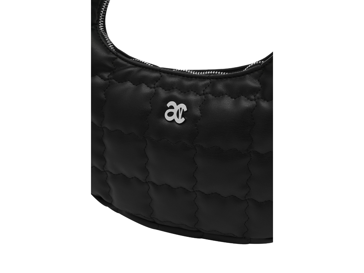 https://d2cva83hdk3bwc.cloudfront.net/anoetic-anc-quilting-tote-bag-black-4.jpg