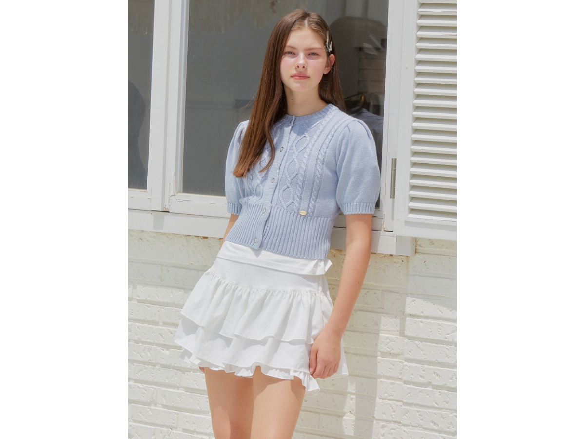 https://d2cva83hdk3bwc.cloudfront.net/anoetic-frill-chiffon-skirt-white-3.jpg