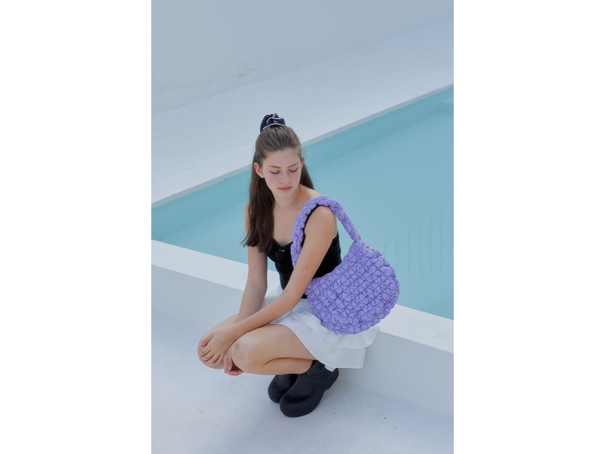 https://d2cva83hdk3bwc.cloudfront.net/anoetic-half-moon-cloud-bag-purple-7.jpg