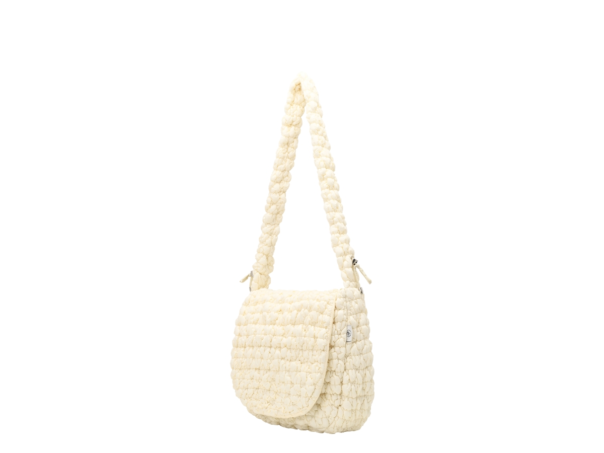 https://d2cva83hdk3bwc.cloudfront.net/anoetic-maxi-cloud-bag-ivory-2.jpg
