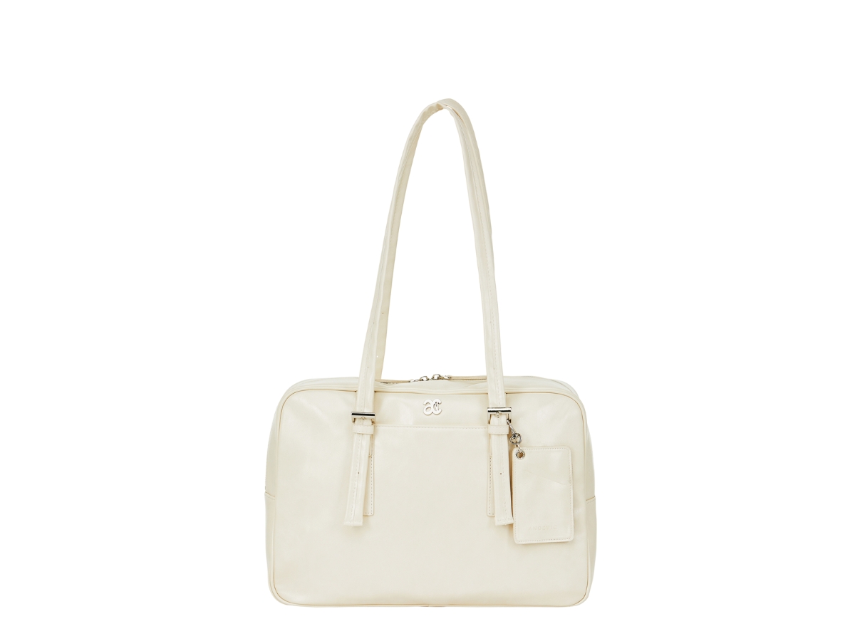 https://d2cva83hdk3bwc.cloudfront.net/anoetic-square-multi-shoulder-bag-ivory-1.jpg
