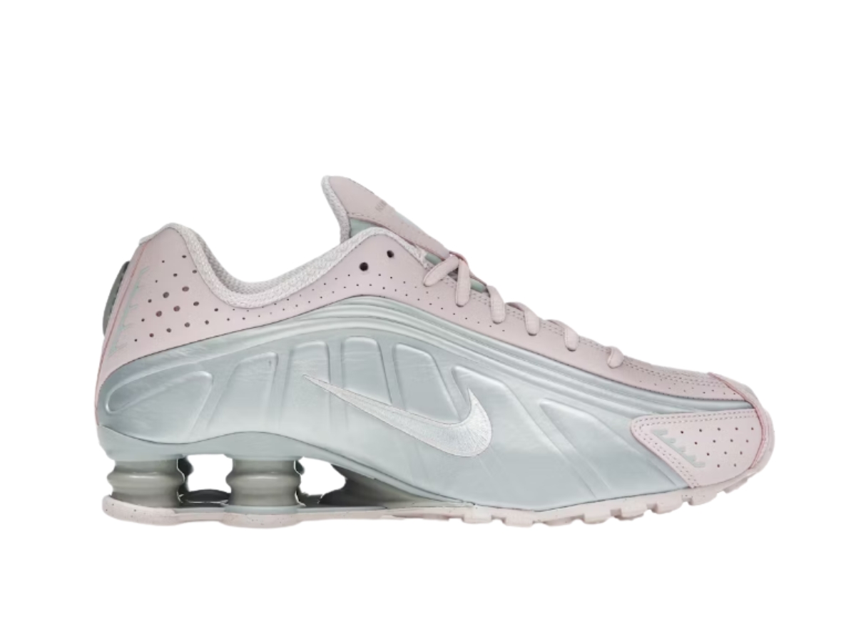 https://d2cva83hdk3bwc.cloudfront.net/ar3565-600-nike-shox-r4-barely-rose-women-s-1.jpg
