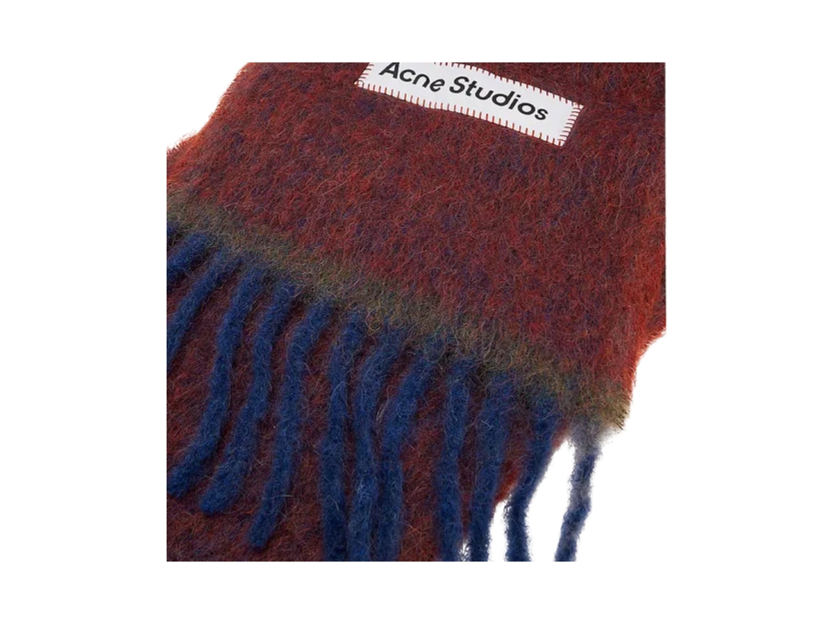 https://d2cva83hdk3bwc.cloudfront.net/as-scaasgpbps-acne-studios-gradient-pattern-brand-patch-scarf-2.jpg