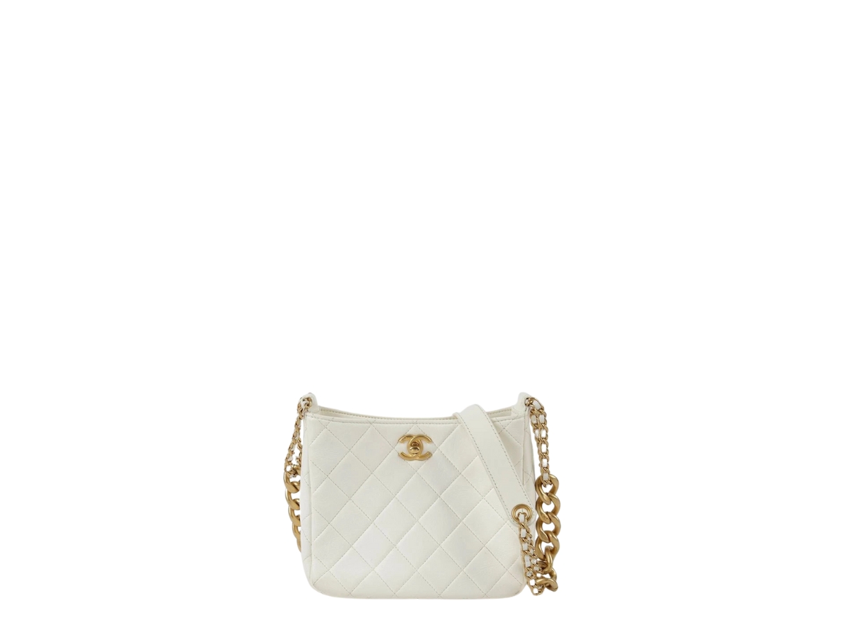 https://d2cva83hdk3bwc.cloudfront.net/as3154-chanel-cc-logo-hobo-chain-white-1.jpg