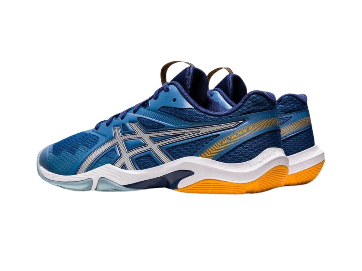 https://d2cva83hdk3bwc.cloudfront.net/asics-gel-blade-8-azure-pure-silver-4.jpg