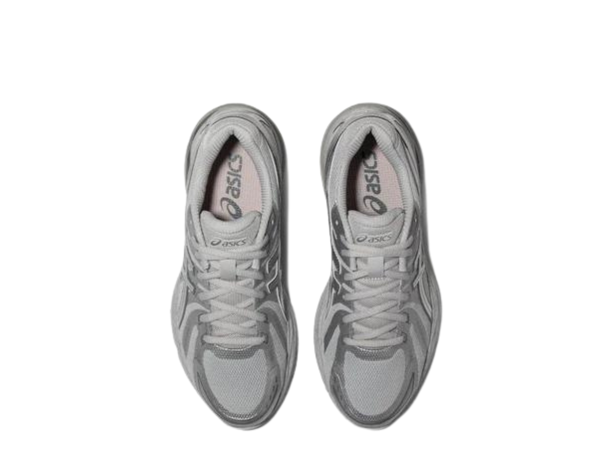 https://d2cva83hdk3bwc.cloudfront.net/asics-gel-flux-4-cn-light-grey-silver-w-4.jpg