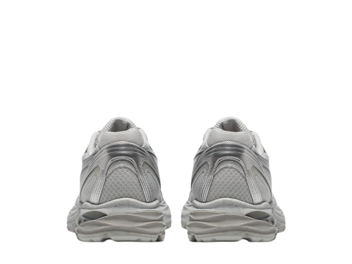 https://d2cva83hdk3bwc.cloudfront.net/asics-gel-flux-4-cn-light-grey-silver-w-5.jpg